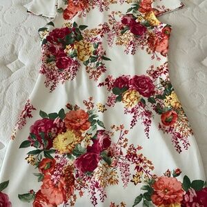 Floral short sleeve dress